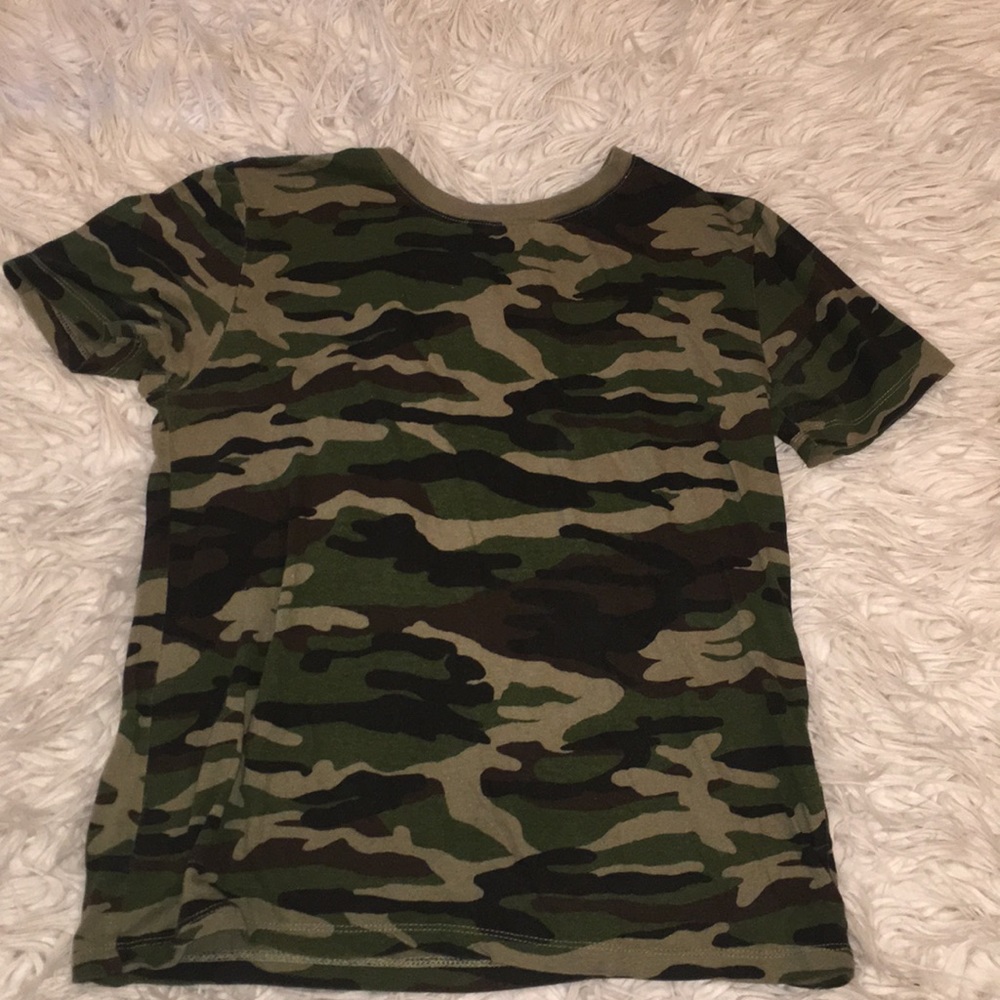 Size Small camo t-shirt from Forever 21